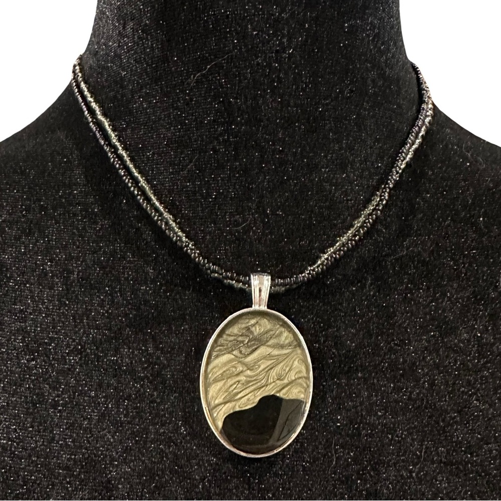 KC Kenneth Cole Necklace Gray Black Beaded Oval Pendant